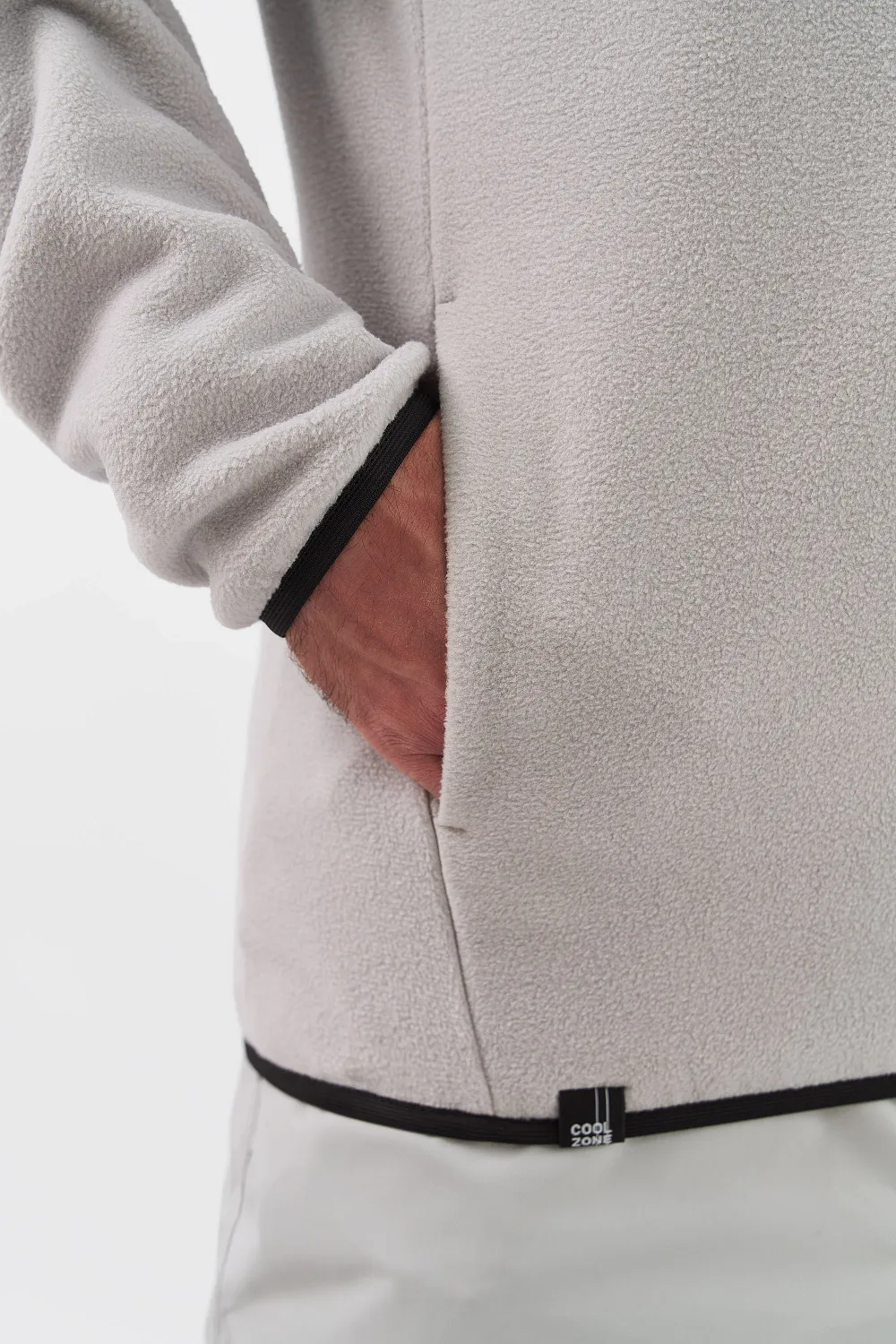 Джемпер на молнии